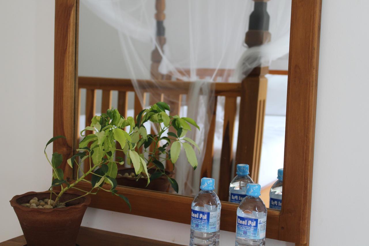 Airport Green Hotel Katunayake Exterior photo