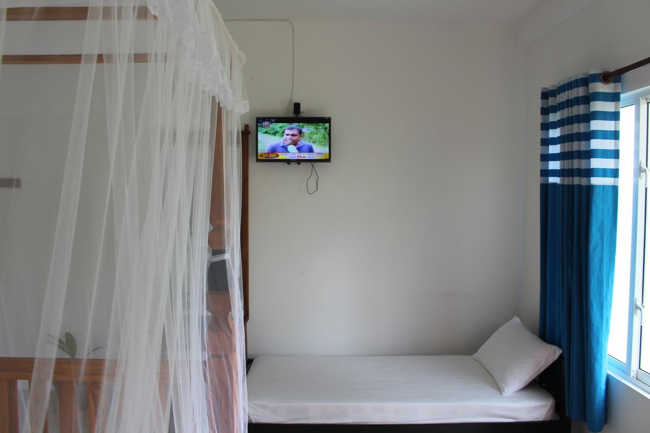 Airport Green Hotel Katunayake Exterior photo